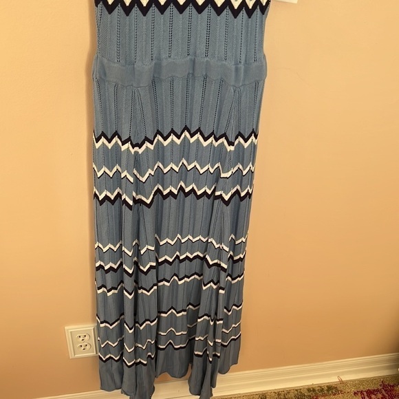 ADELYN Rae l NWT Sleeveless Dress - Picture 2 of 6